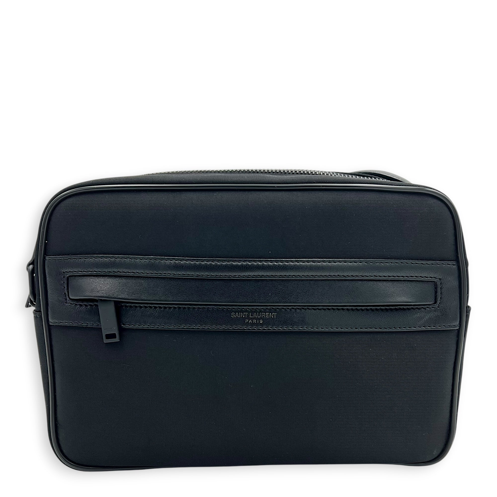 Others Messenger Black in Nylon, Matte black hardware