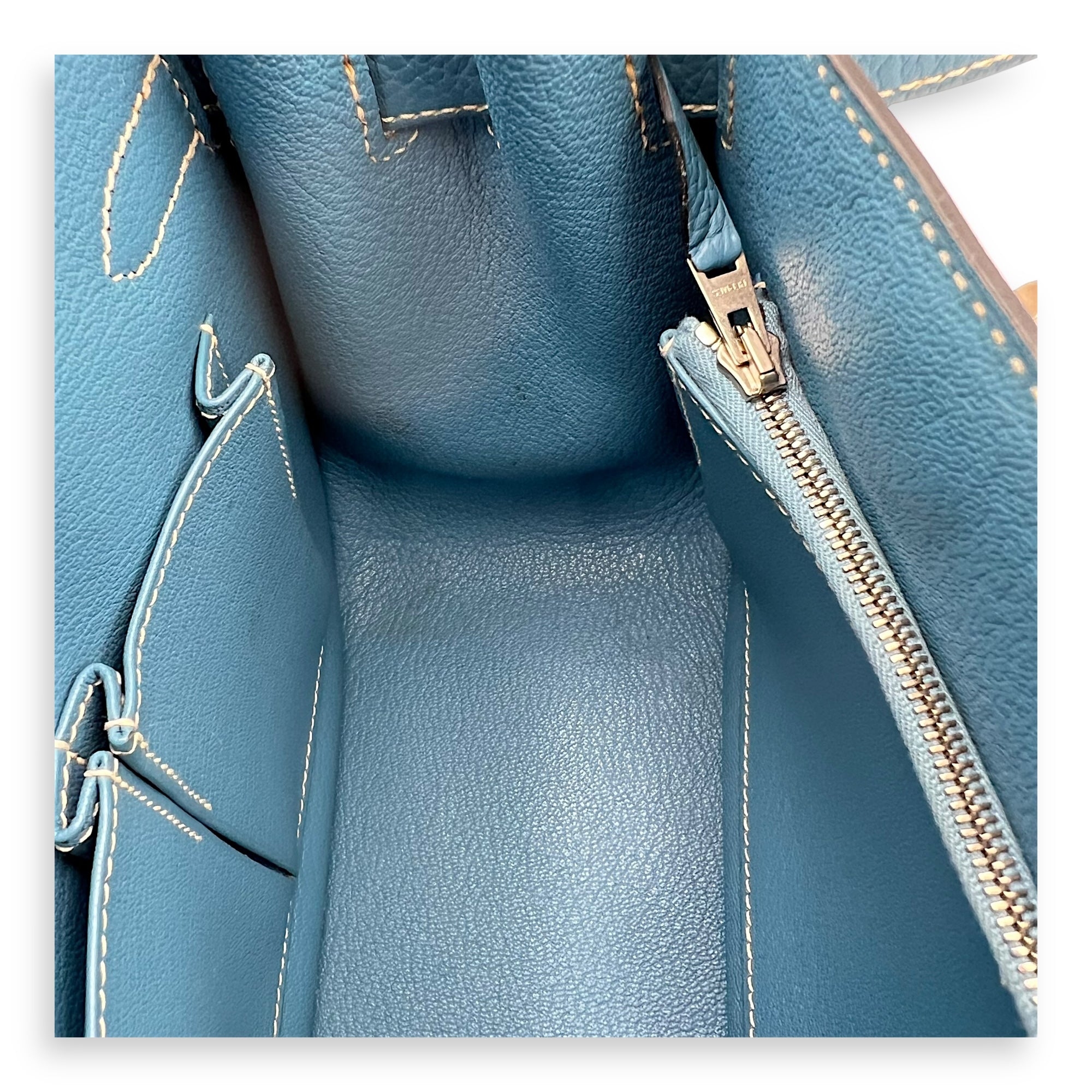 Jypsiere 28 Blue Shoulder Bag in Clemence, Palladium hardware - Image 13