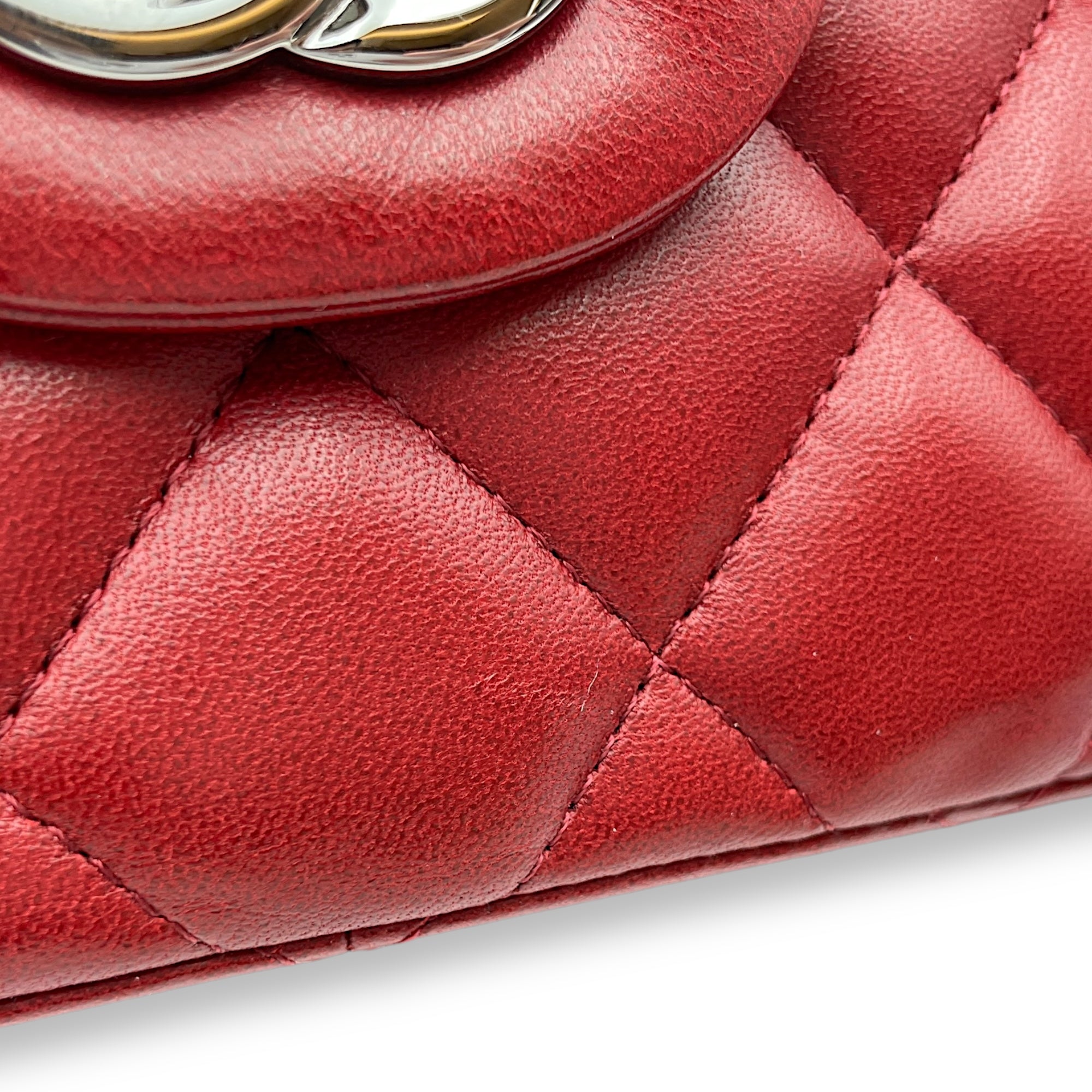 Classic Double Flap Jumbo Red Shoulder Bag in Lambskin, Palladium hardware - Image 8