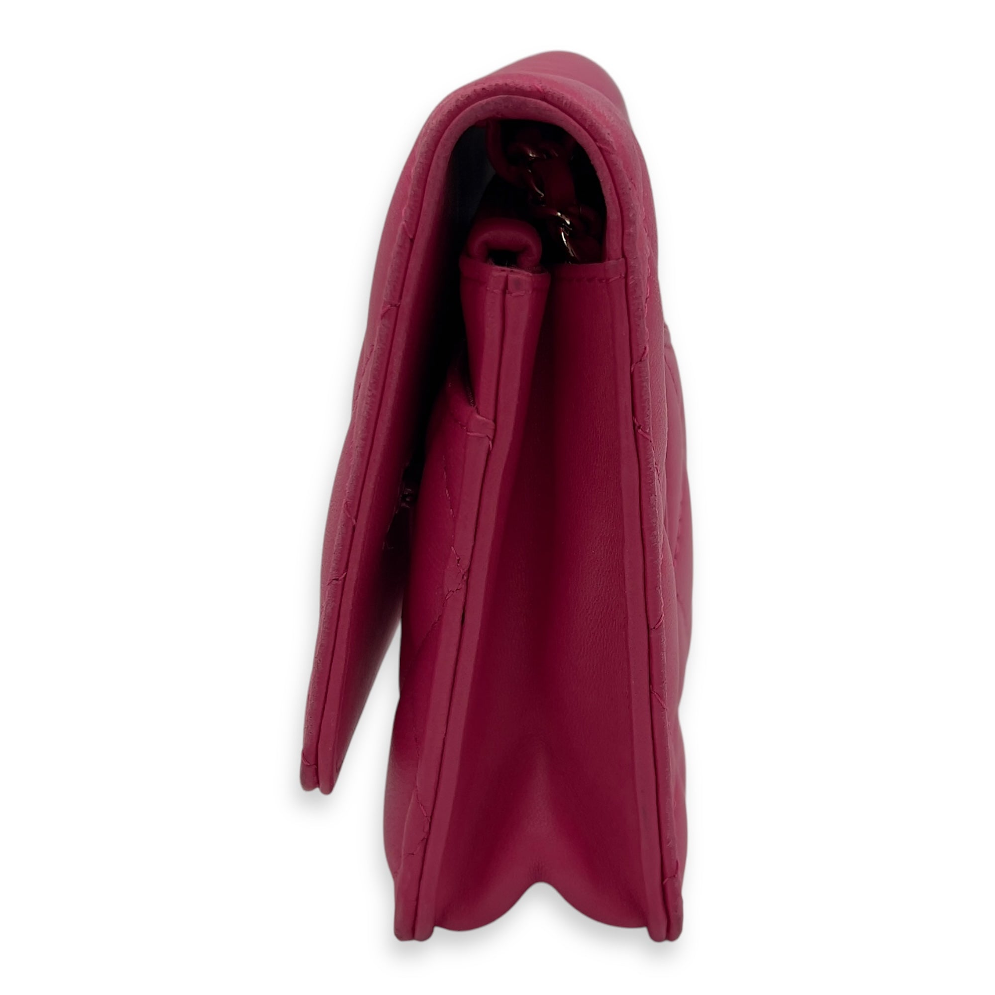 CC Wallet On Chain Pink in Lambskin, Gold hardware - Image 4