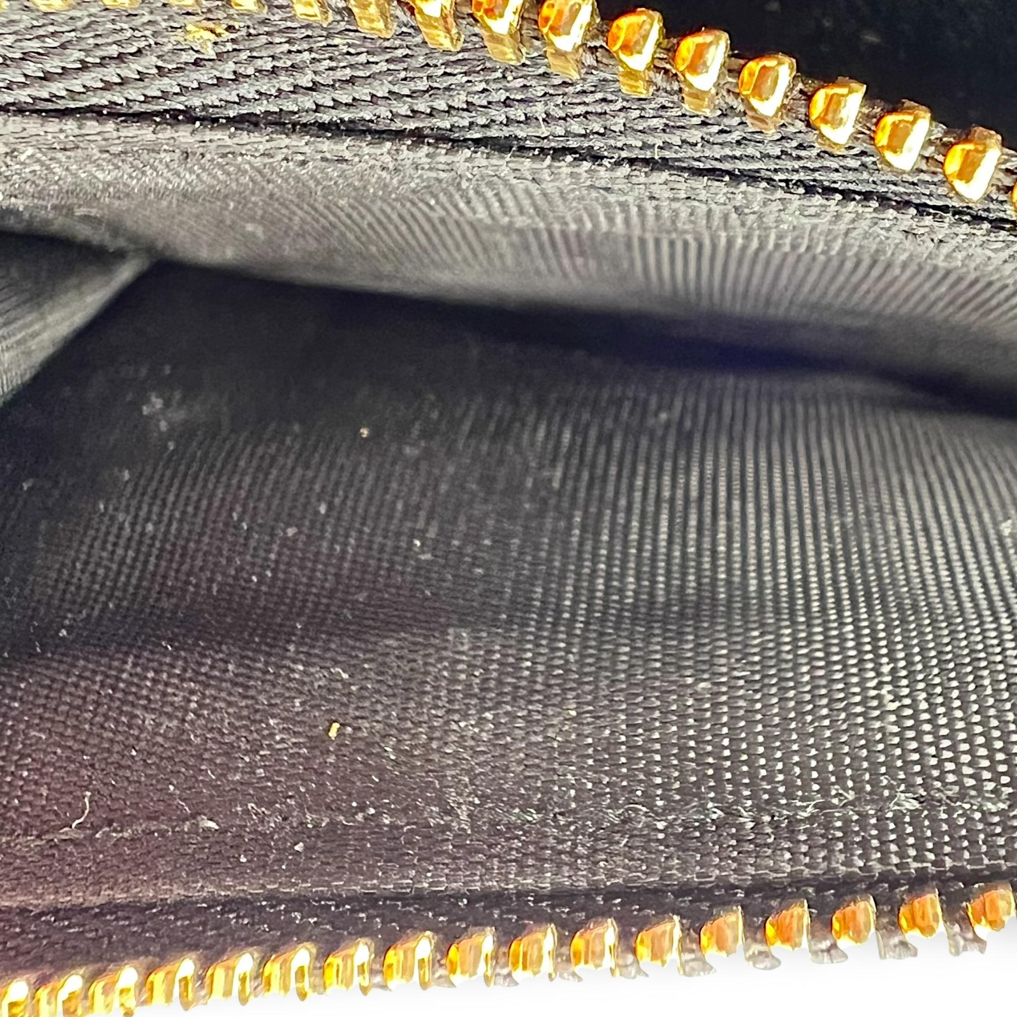 Cannage Card Holder Black in Calfskin, Gold hardware - Image 8