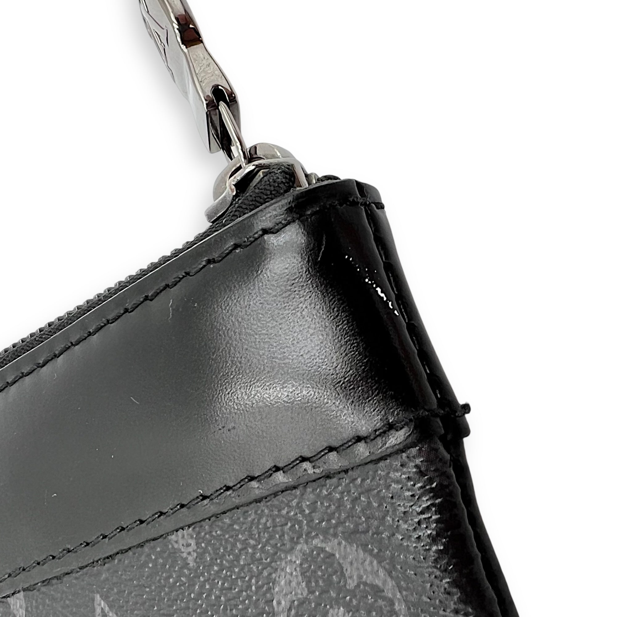Discovery Pouch Grey in Monogram Coated Canvas, Silver hardware - Image 12