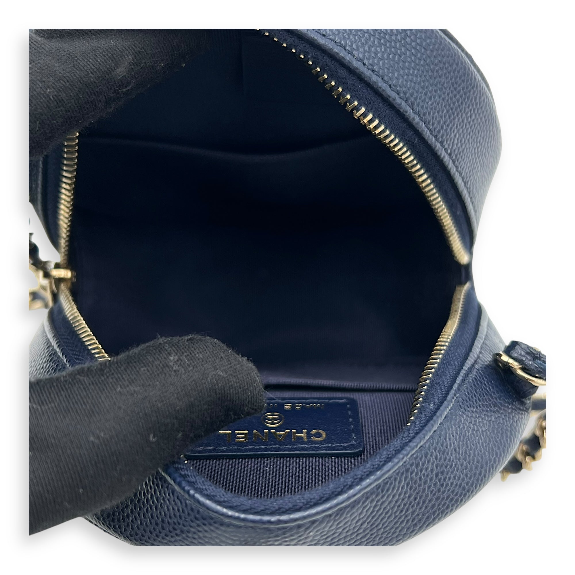 Round CC Crossbody Bag Blue in Caviar Leather, Gold hardware - Image 7