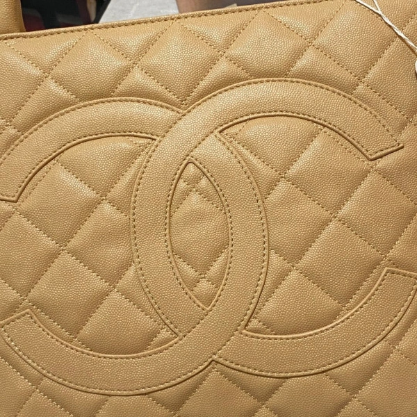 CHANEL VINTAGEP BAG AllSeason 1624 - Image 3