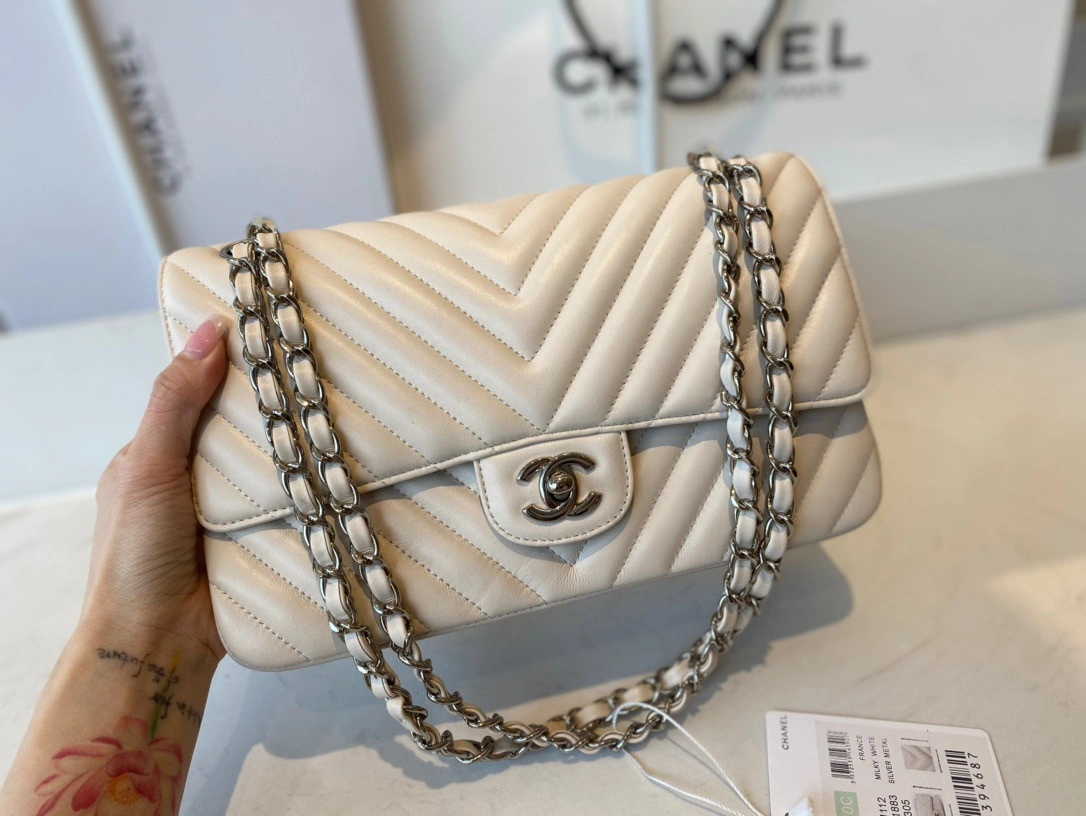 Trendy CHANEL FLAP BAG LAMBSKIN 627 - Image 3