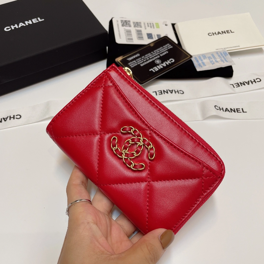 Bold 5625 Chanel Card Case