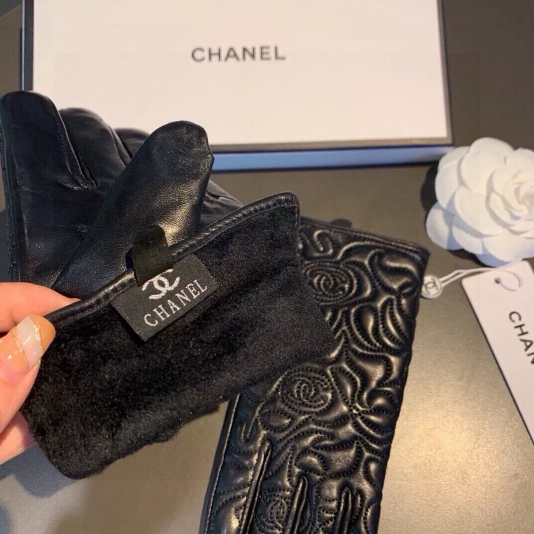 Chanel Gloves For Women AllSeason 6068 - Image 7