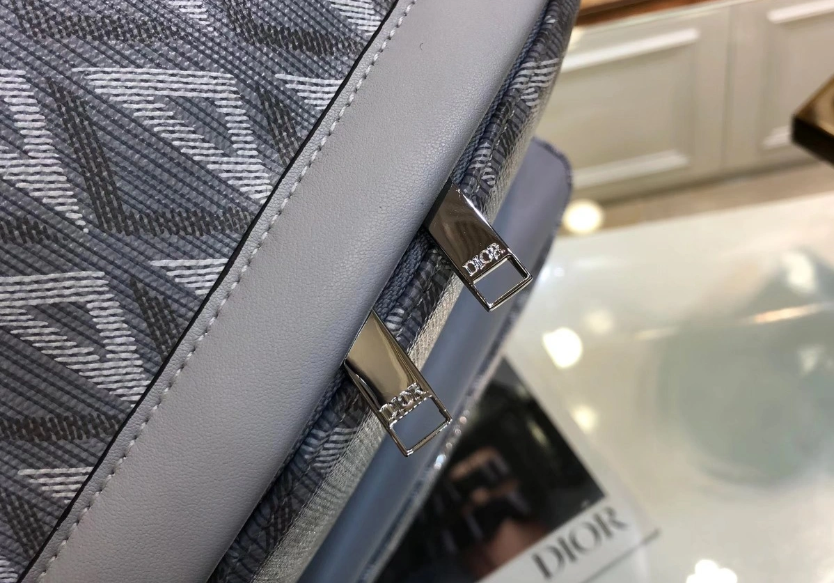 Christian Dior AAA Man Backpacks Refined 6138 - Image 6