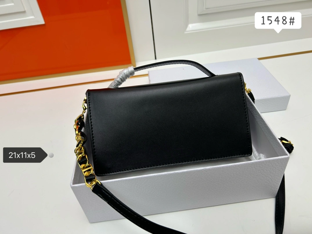 Christian Dior AAA Quality Messenger Bags For Women Trendsetting 9751