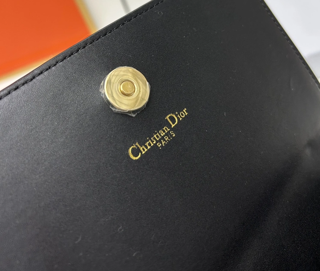 Christian Dior AAA Quality Messenger Bags For Women Trendsetting 9751 - Image 7