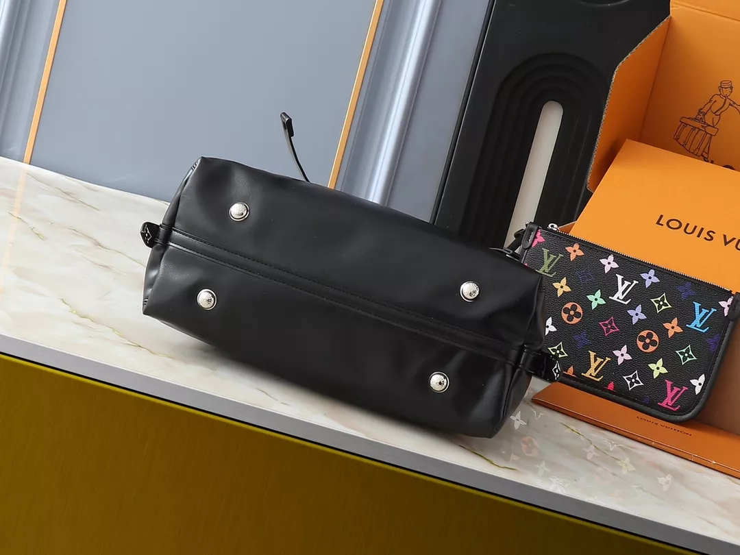 Louis Vuitton AAA Quality Shoulder Bags For Women Flexible 4684 - Image 4