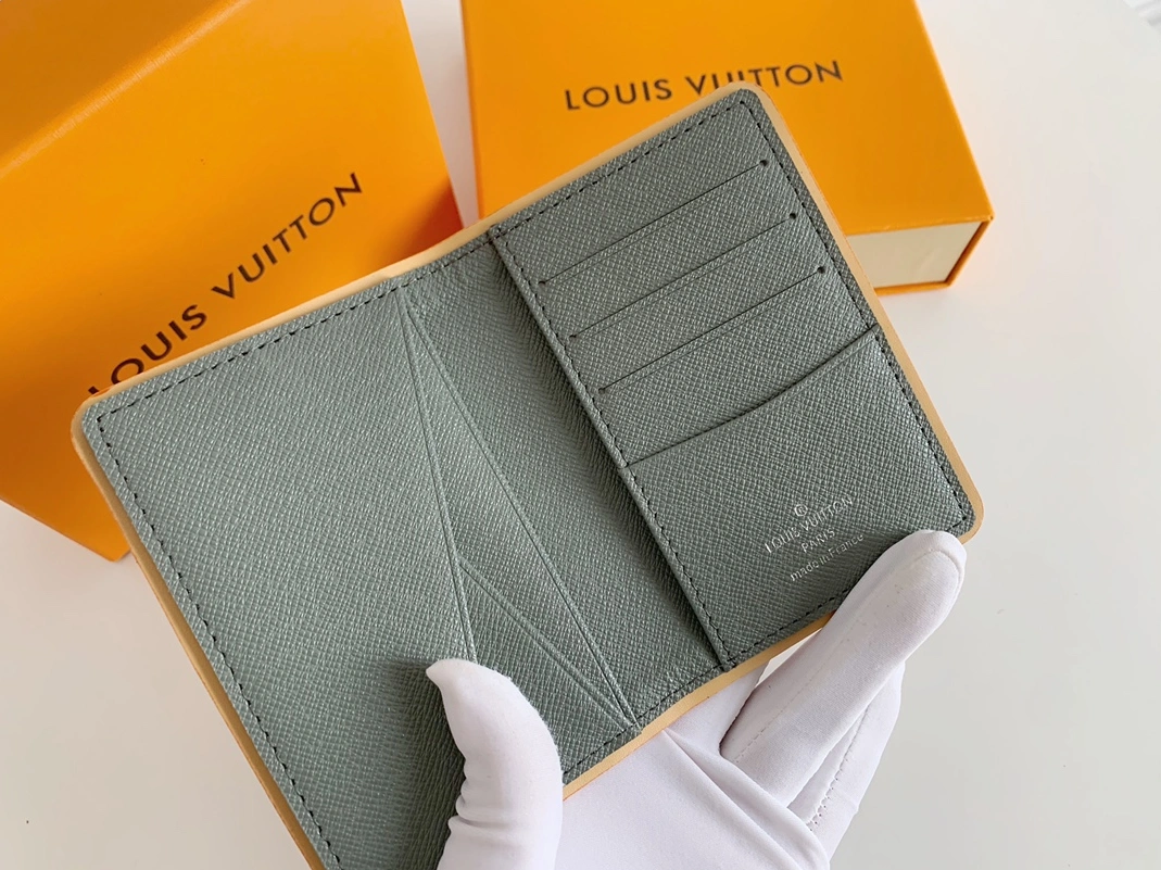 Louis Vuitton LV Wallets Popular 8092 - Image 4