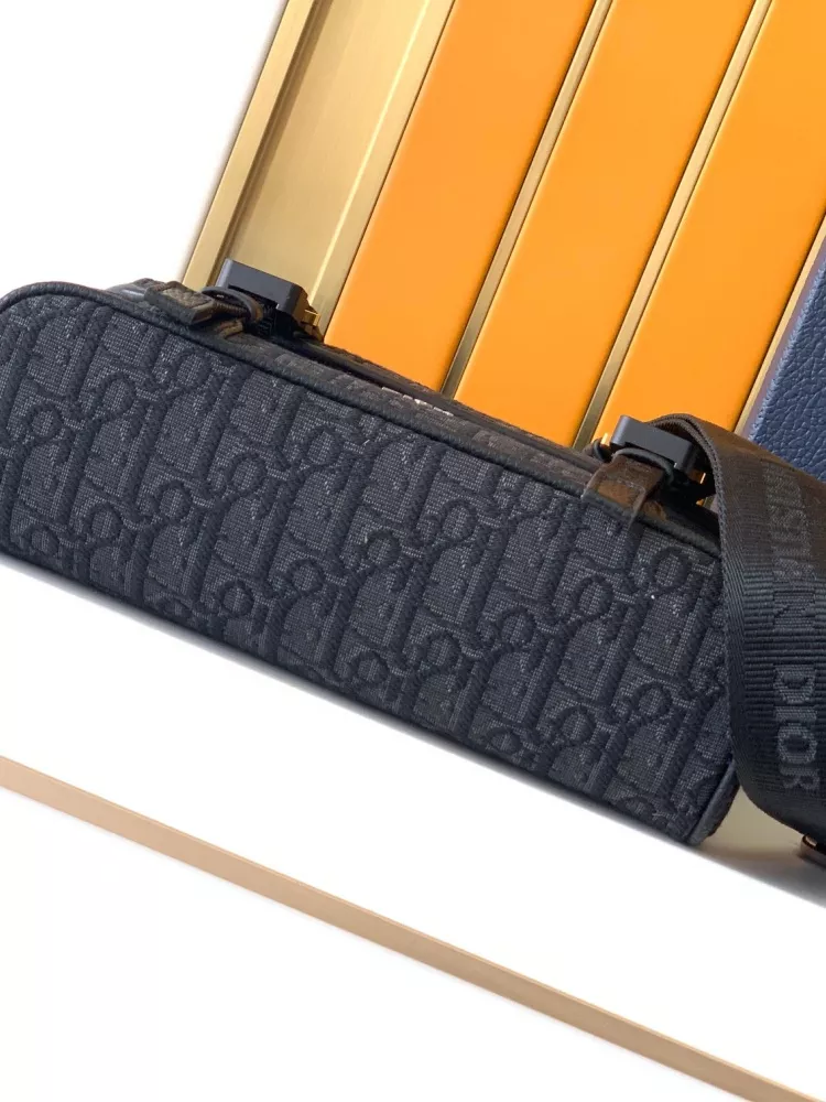 Minimalist 1663 Christian Dior AAA Man Messenger Bags - Image 4