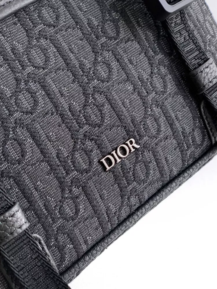 Minimalist 1663 Christian Dior AAA Man Messenger Bags - Image 6