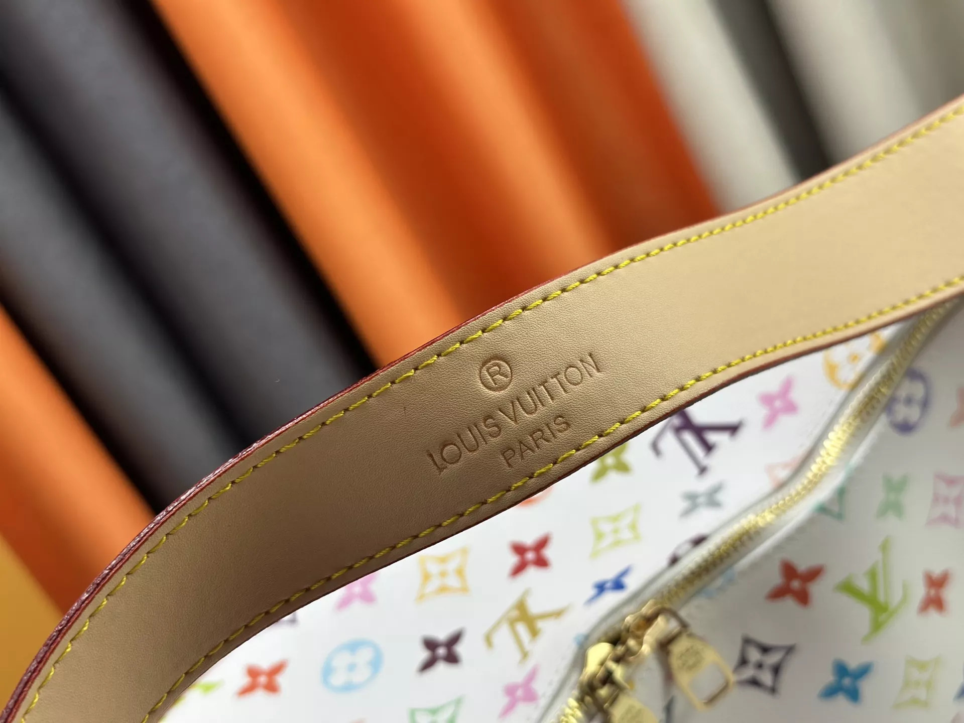 Practical 3032 Louis Vuitton AAA Quality Shoulder Bags For Women - Image 5