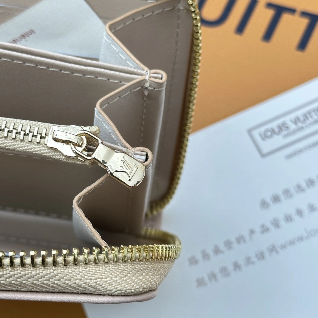 Sleek 7499 Louis Vuitton LV Wallets For Women - Image 7