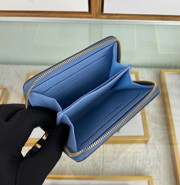 Stylish 3401 Louis Vuitton AAA Quality Wallets For Women - Image 3