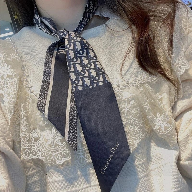 Dior Mitzah Twill 30 Montaigne Houndstooth Motif Silk Navy Blue - Image 3