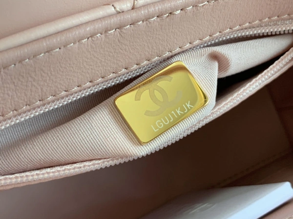 CHANEL Kelly Nano Bag ModernLook 1515 - Image 10